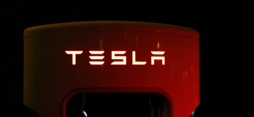 Fuga de Informações Frustra Planos de Investimento da Tesla na Espanha