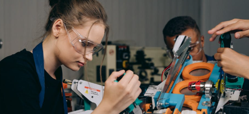 Estudantes de engenharia de todo o país se reúnem na Critical Software para a segunda edição da Innovation Experience, um desafio que os incentiva a criar protótipos utilizando tecnologia de ponta.