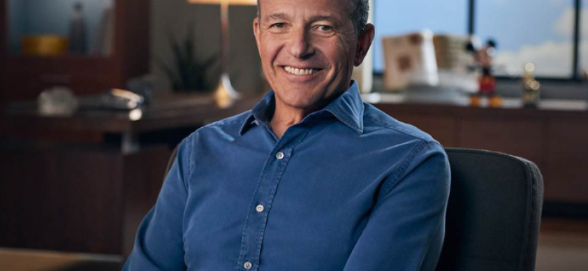Bob Iger vai permanecer como CEO da Disney até 2026.