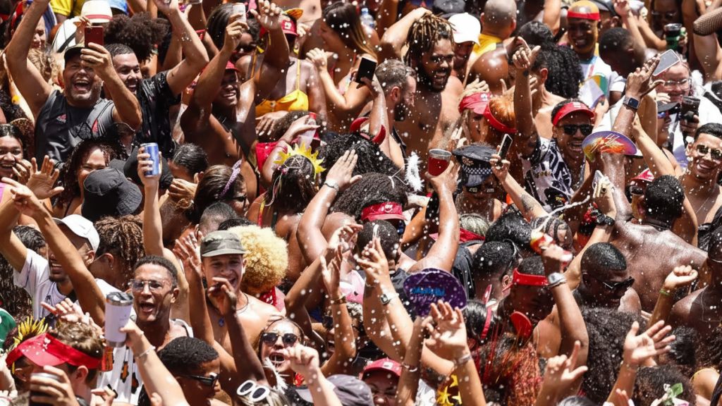 Rio de Janeiro: carnaval deve atrair 8 milhões de foliões